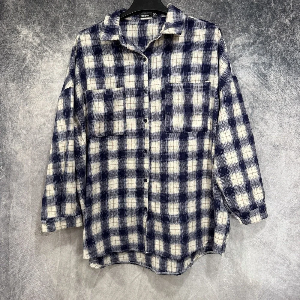 Boohoo Women's US 6 Plaid Shacket Overshirt Navy Cream Button Front Wool Blend